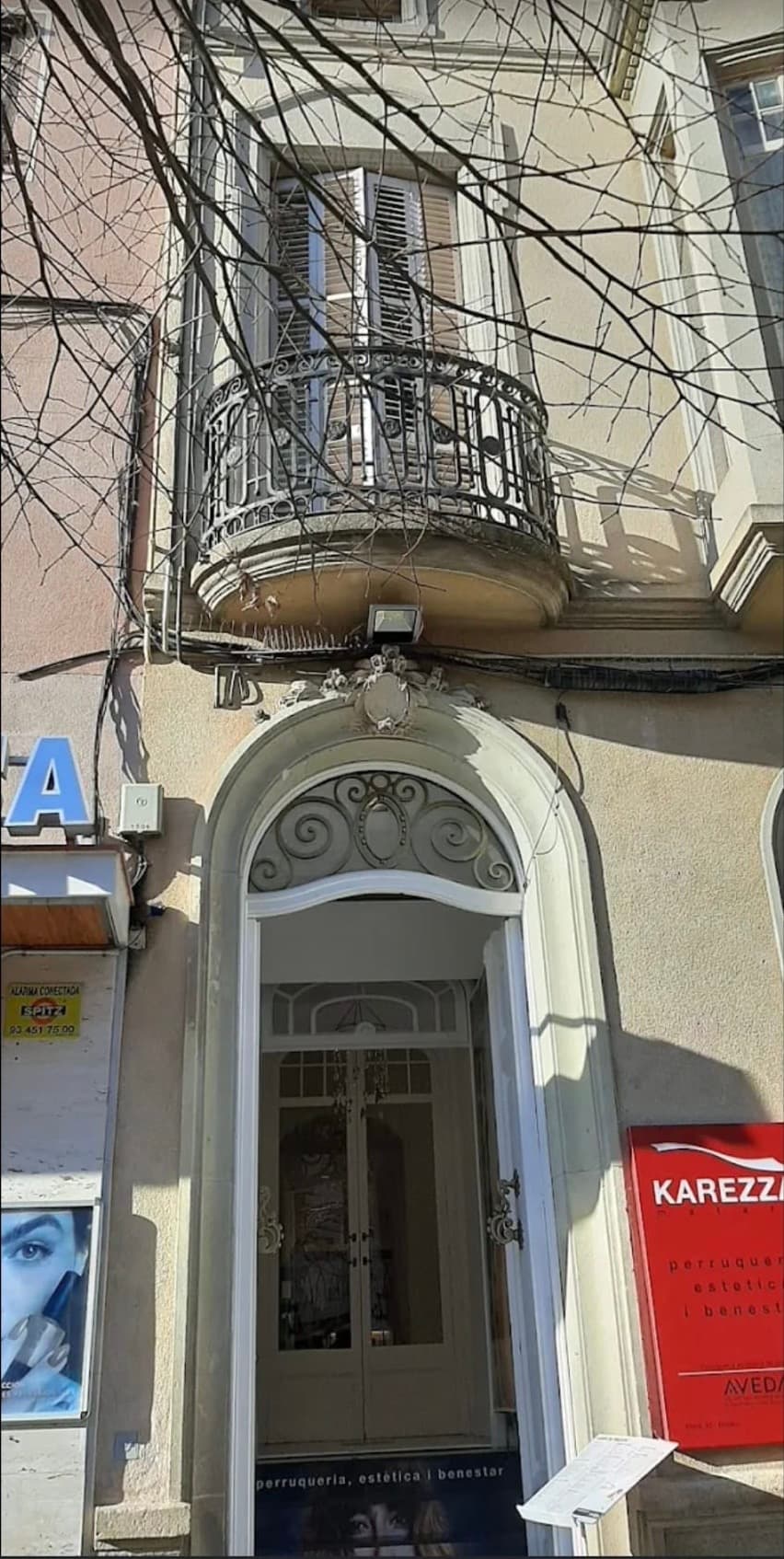 Carrer de la riera,08302, Peluquería Karezza